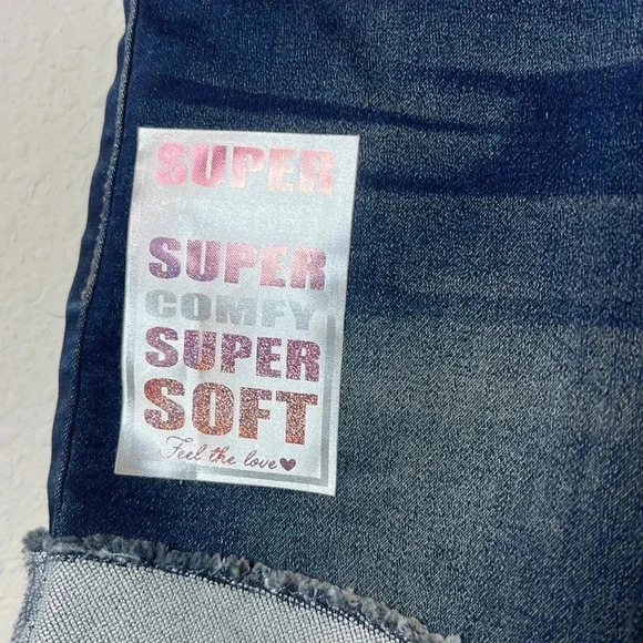 Hippie Girl NWT Girl Regular Rise Midi Length Denim Shorts Dark Wash various Sz - Picture 4 of 7